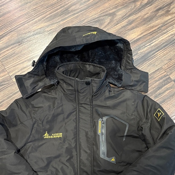 Black Hooded Jacket with Yellow Accents by Uncover & Boror V.A. Tor 189 (small) - Picture 2 of 12